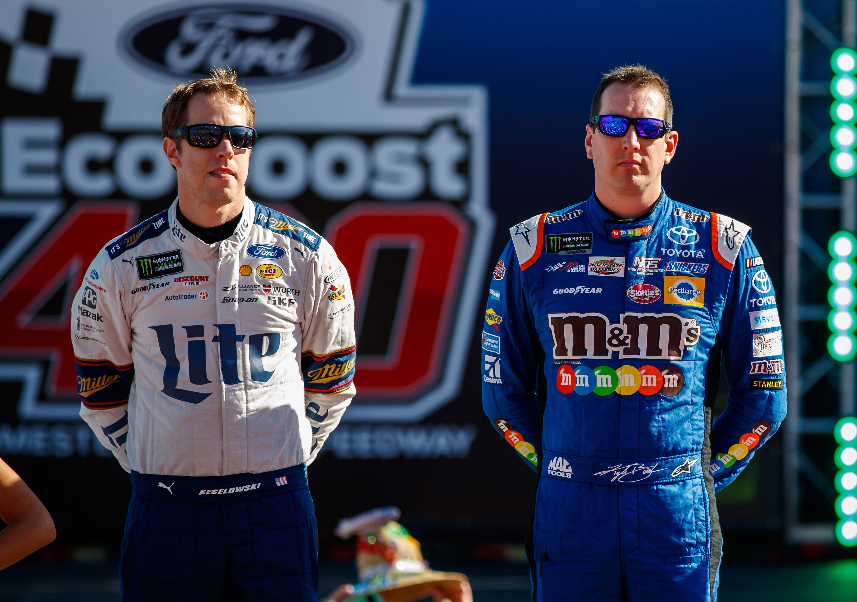 Brad Keselowski (L) and Kyle Busch at the 2017 Ford EcoBoost 400 at Homestead. Source: Imagn